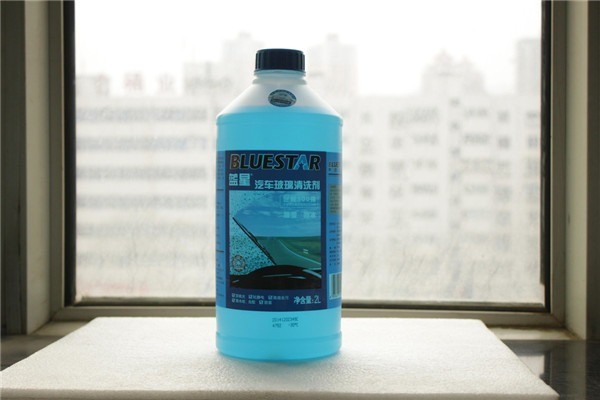 蓝星玻璃水 清晰视野，安全随行——深度解析与使用指南